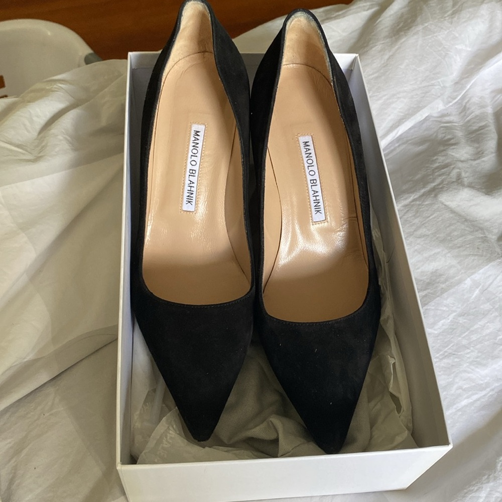 Manolo Blahnik Black Suede BB 90 Heel Pump Shoes $825